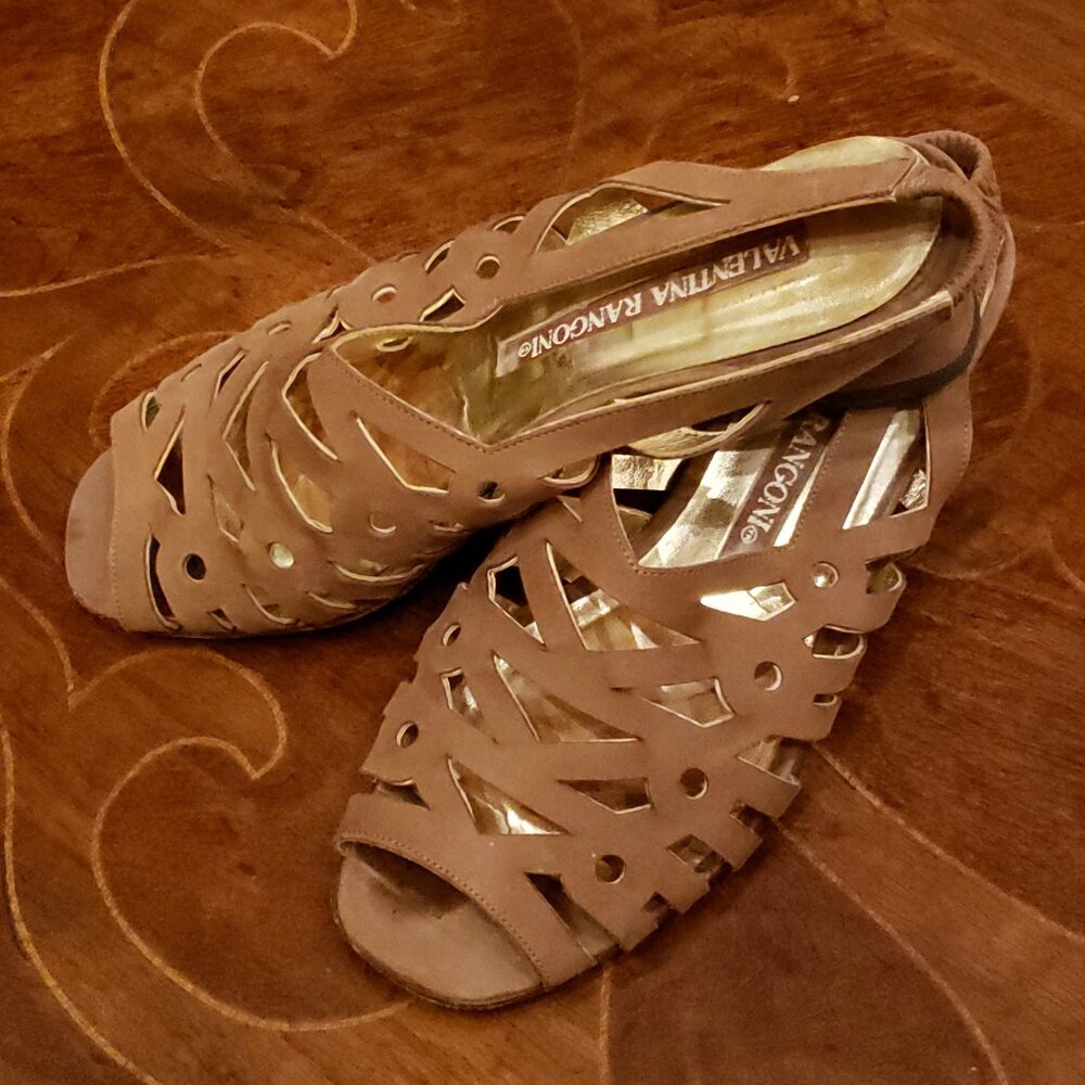 Women's Tan Platform Shoes